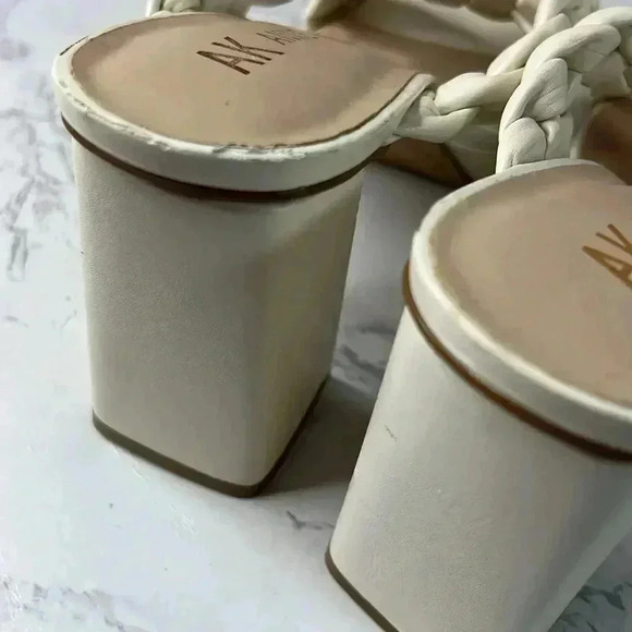 Anne Klein Shoes Nib Anne Klein Akaiden Sandal
Womens Size 9.5M - Picture 14 of 14